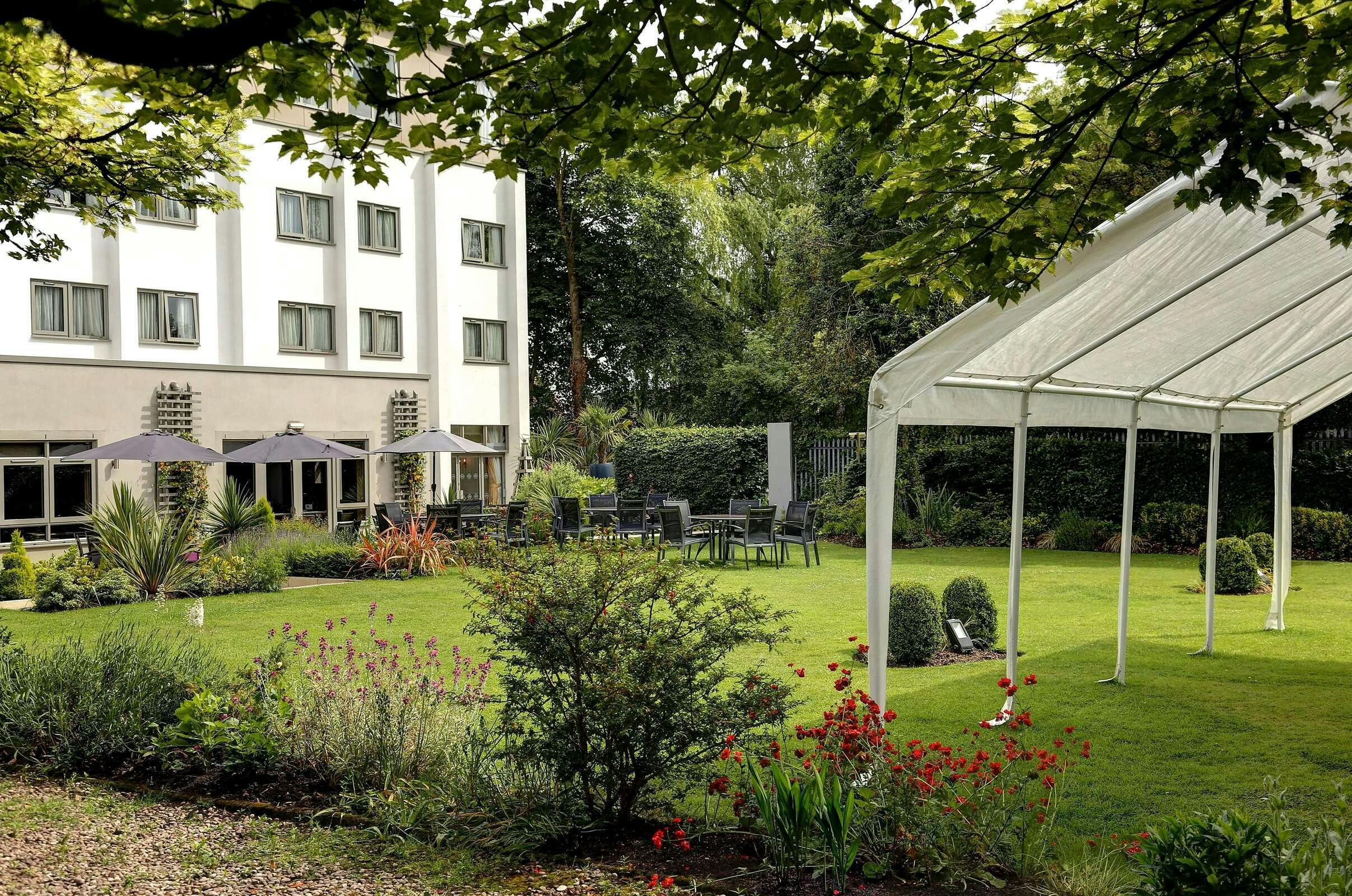 Hotel Best Western Plus Manchester Airport Wilmslow Pinewood Hotel photo 4