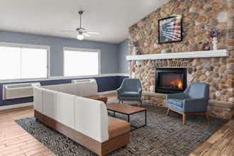 Hotel AmericInn Austin photo 3