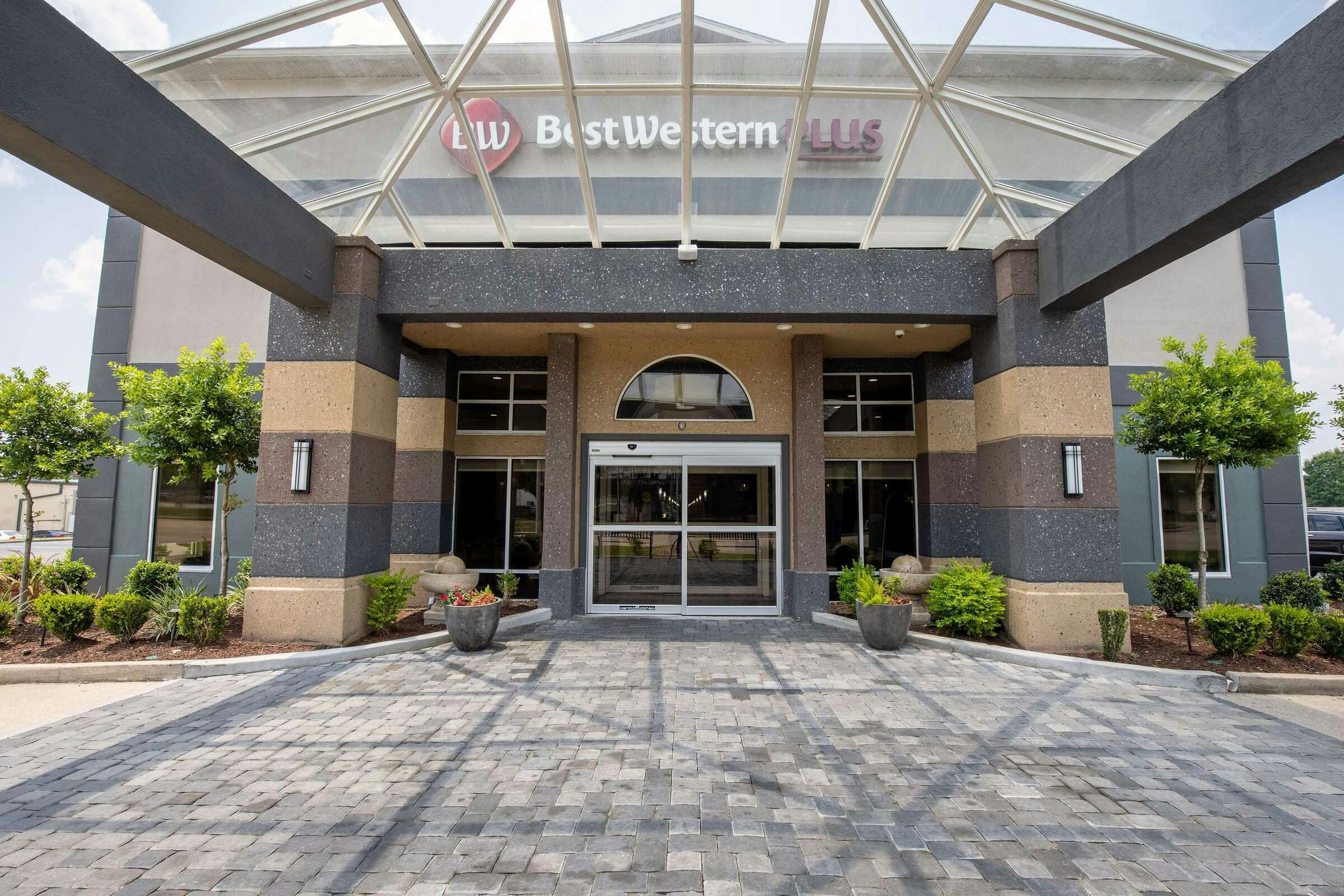 Hotel Best Western Plus Vermilion River Inn & Suites photo 1