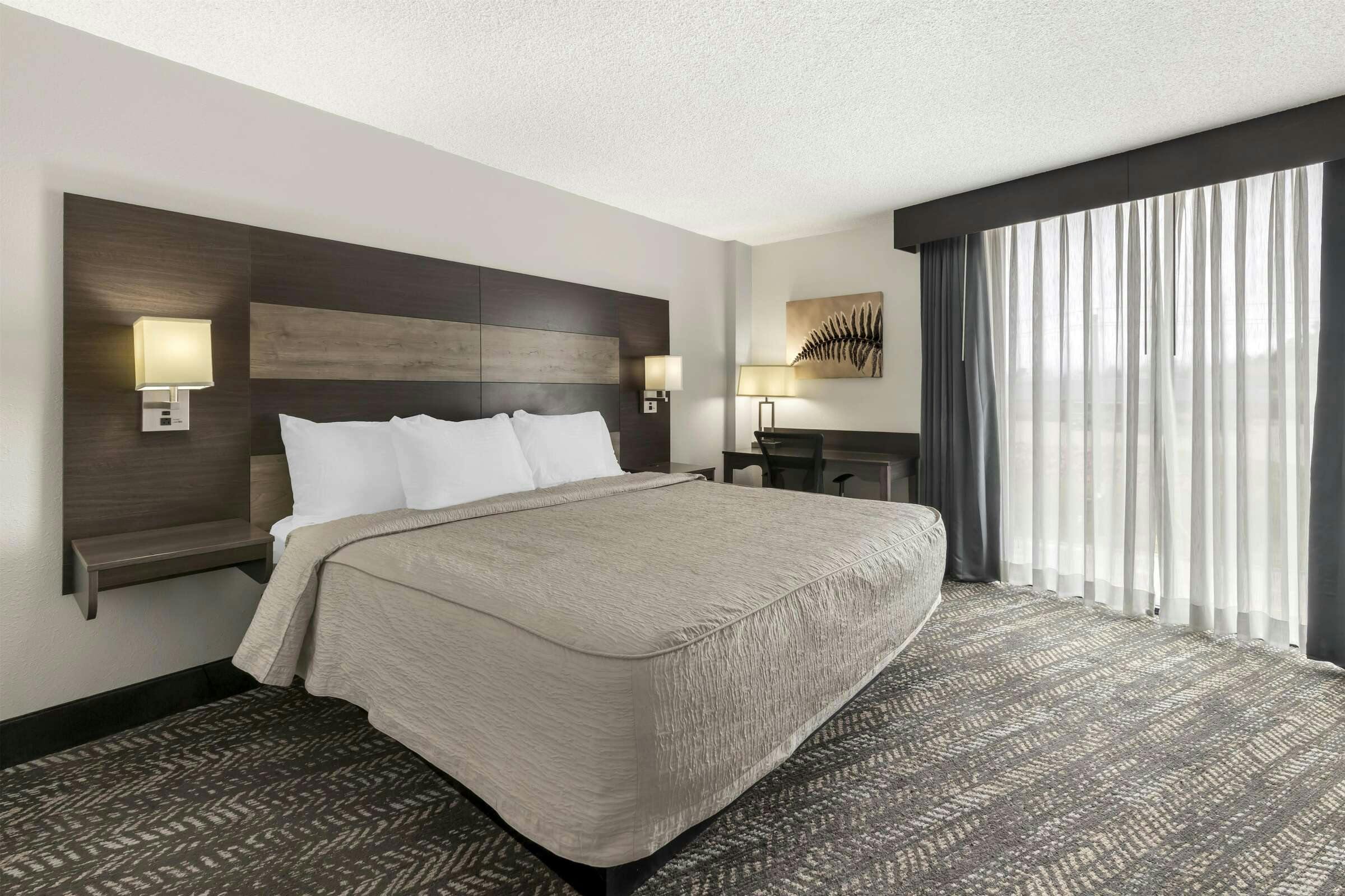 Best Western Plus Wausau Tower Inn