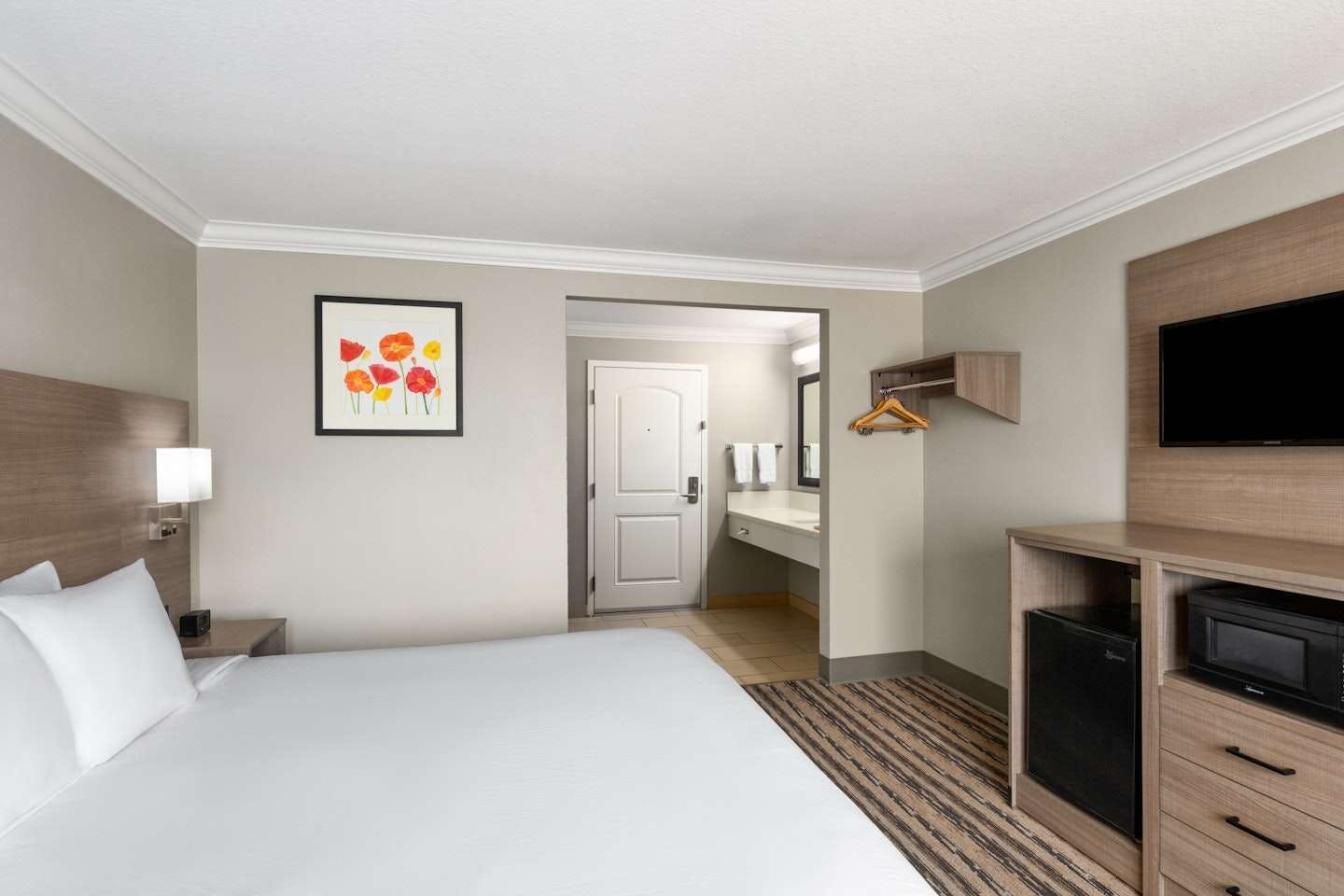 Hotel Solara Inn & Suites photo 3