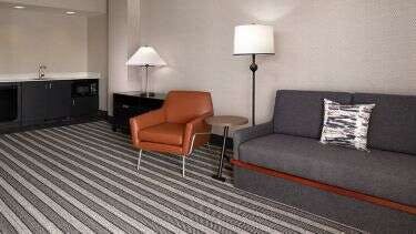 Hotel Courtyard by Marriott Boston Brookline photo 1
