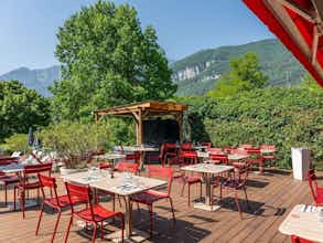 Hotel Novotel Grenoble Nord Voreppe photo 1