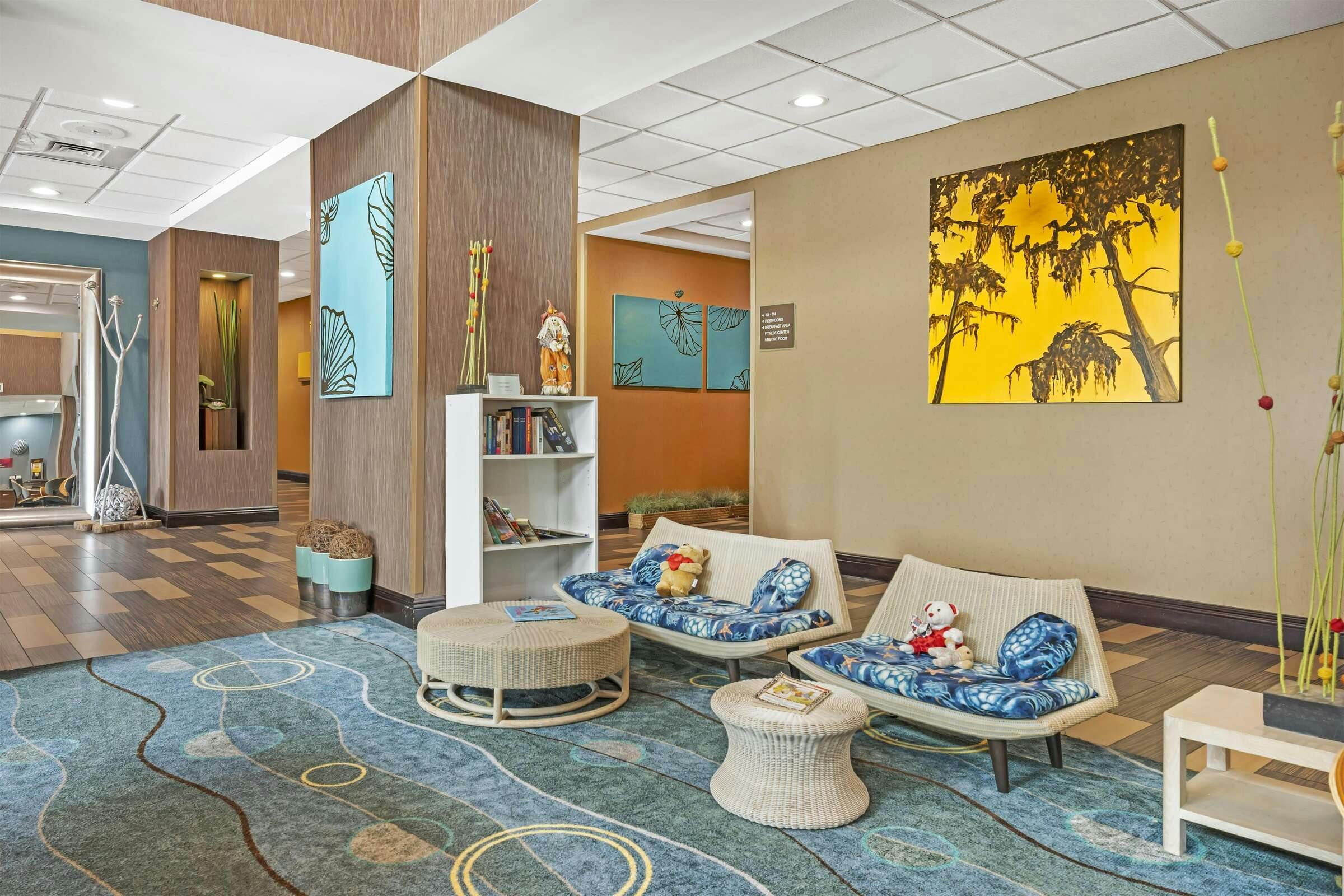 Hotel Best Western Plus Chain of Lakes Inn & Suites photo 2