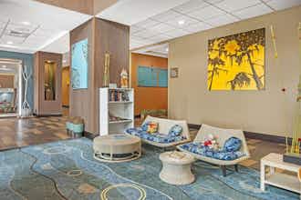 Hotel Best Western Plus Chain of Lakes Inn & Suites photo 2