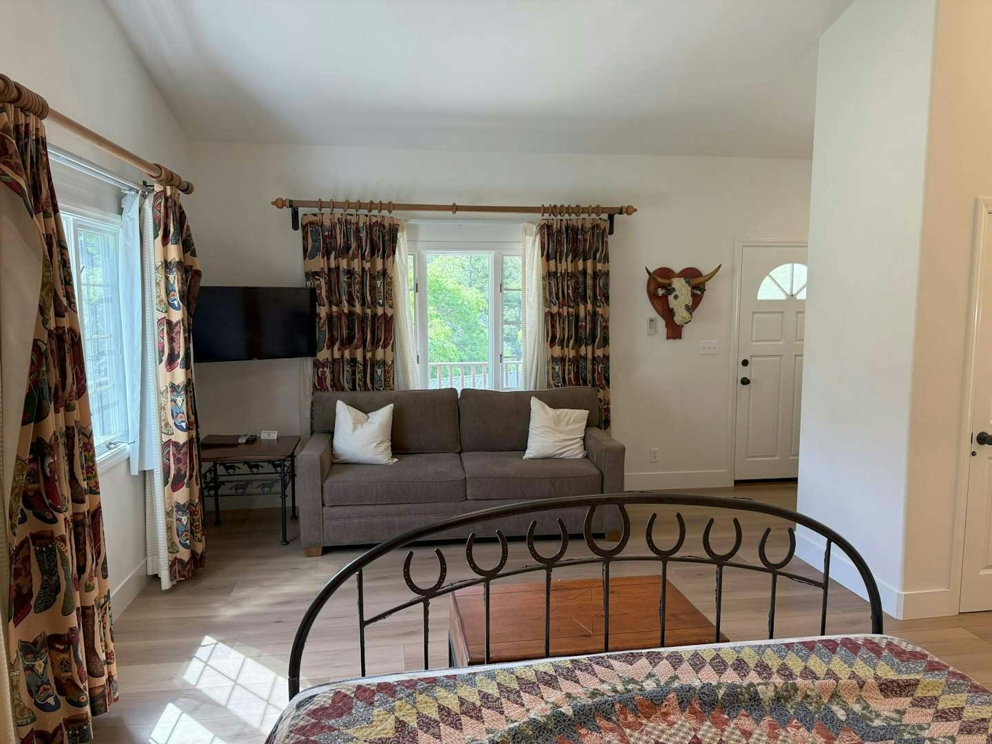 Hotel Circle Bar B Guest Ranch photo 2