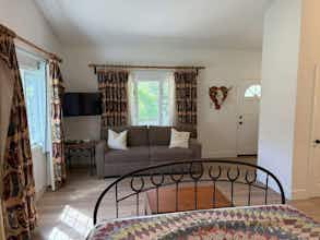 Hotel Circle Bar B Guest Ranch photo 2