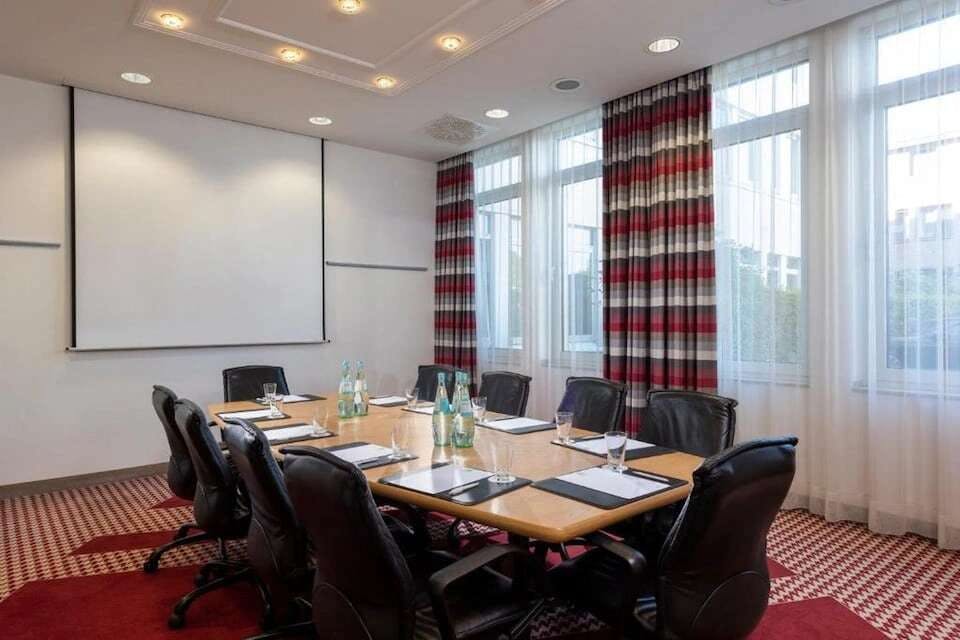 Hotel Sunday Hotel Frankfurt Airport - Neu-Isenburg photo 1