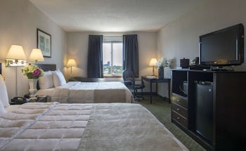 Meadowlands Plaza Hotel