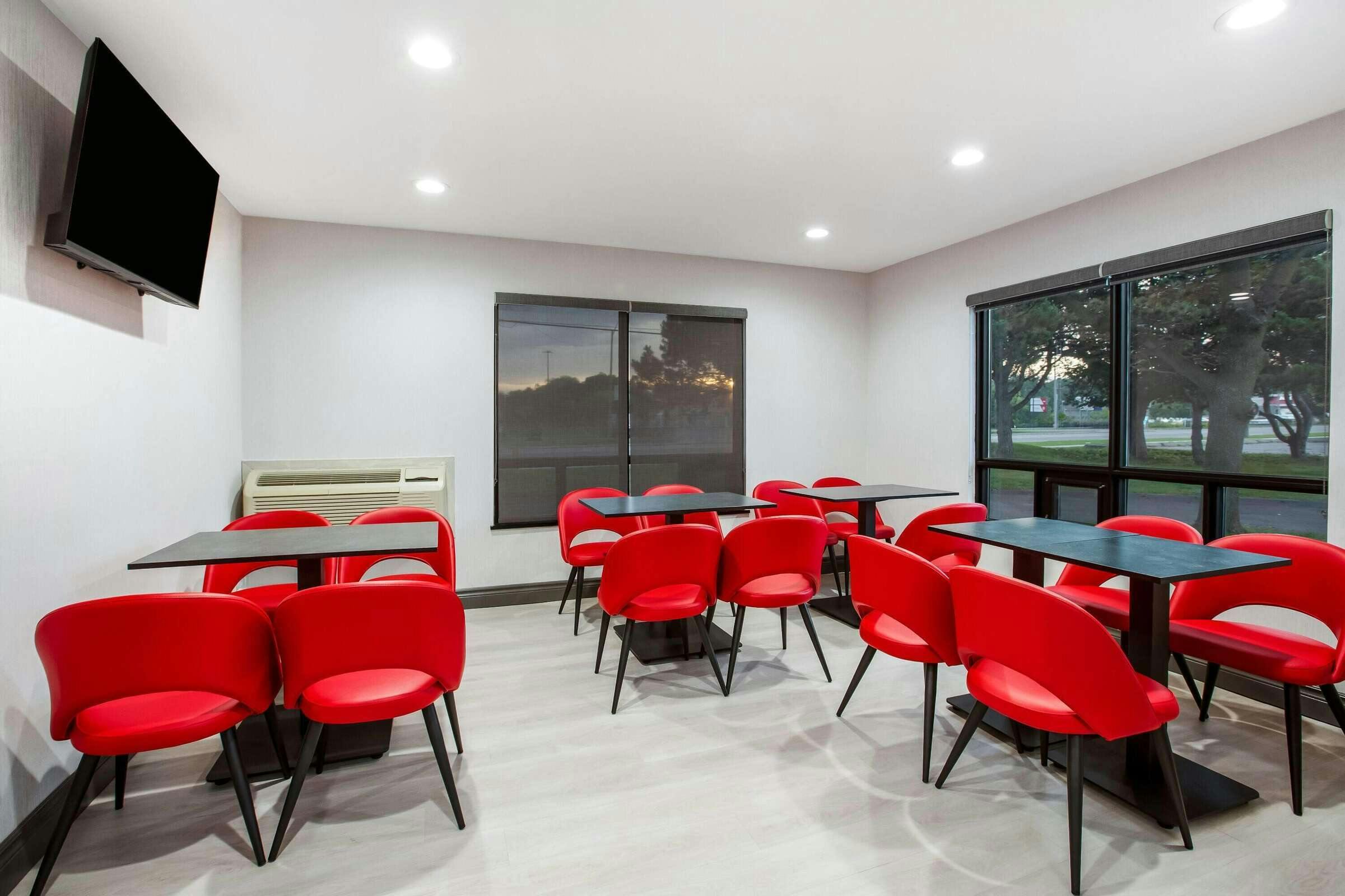 Hotel Ramada Kingston photo 5