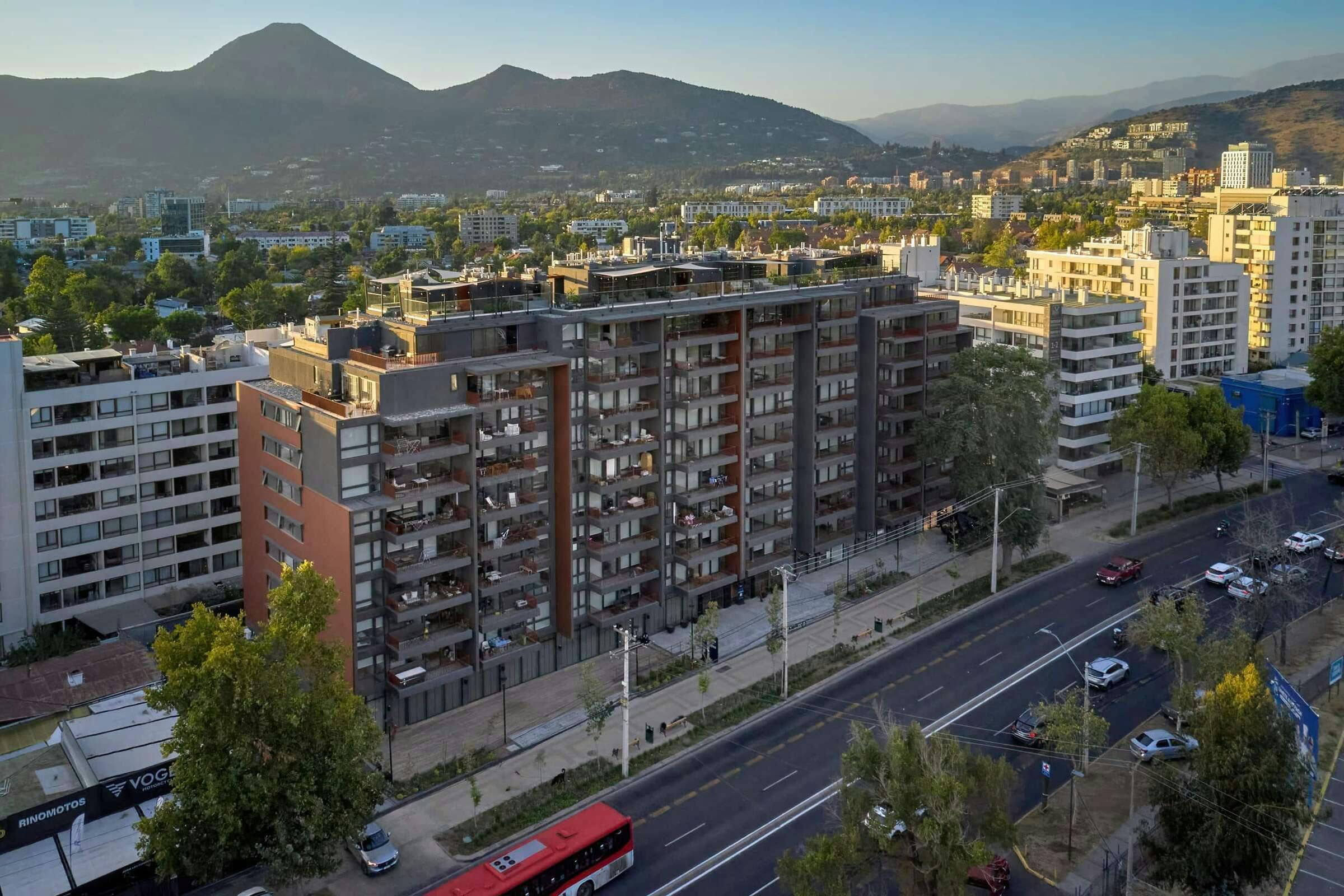 Hotel Dazzler Residences Las Condes photo 5