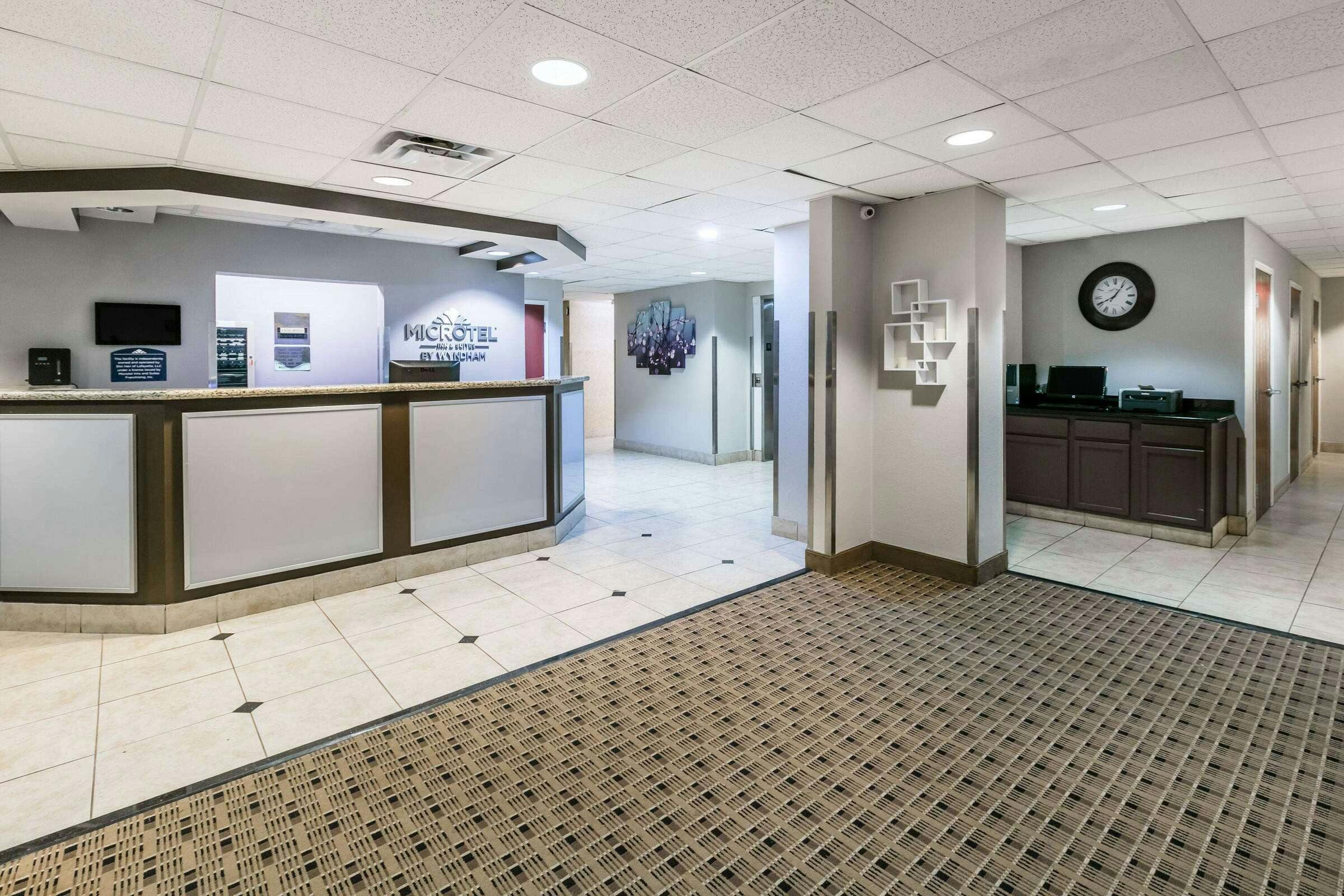 Hotel Microtel Scott Lafayette photo 2