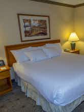 Hotel Embassy Suites by Hilton Portland Airport photo 2