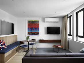 Hotel The Johnson Brisbane Art Series photo 2