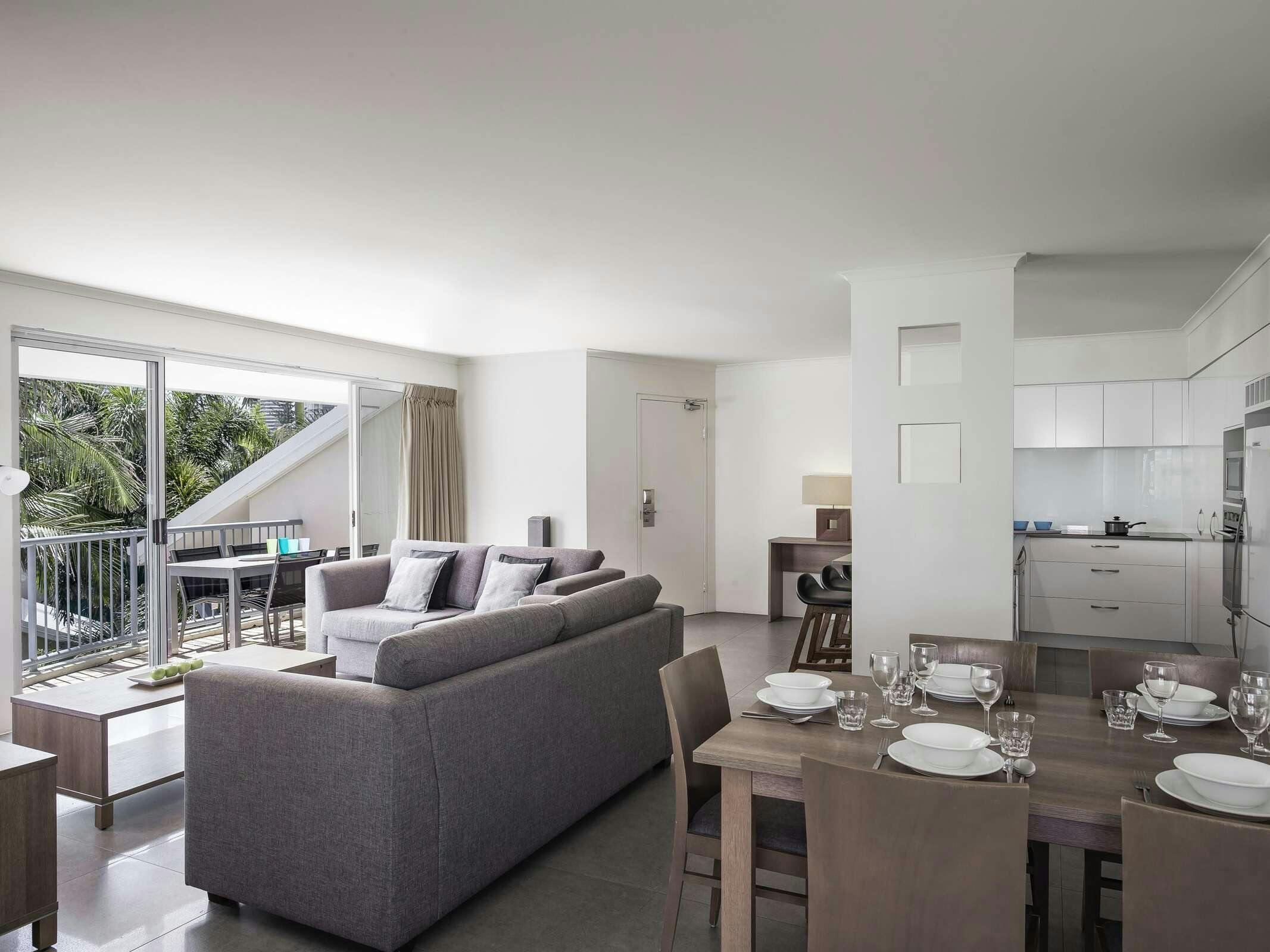 Hotel Break Free Diamond Beach Broadbeach photo 4