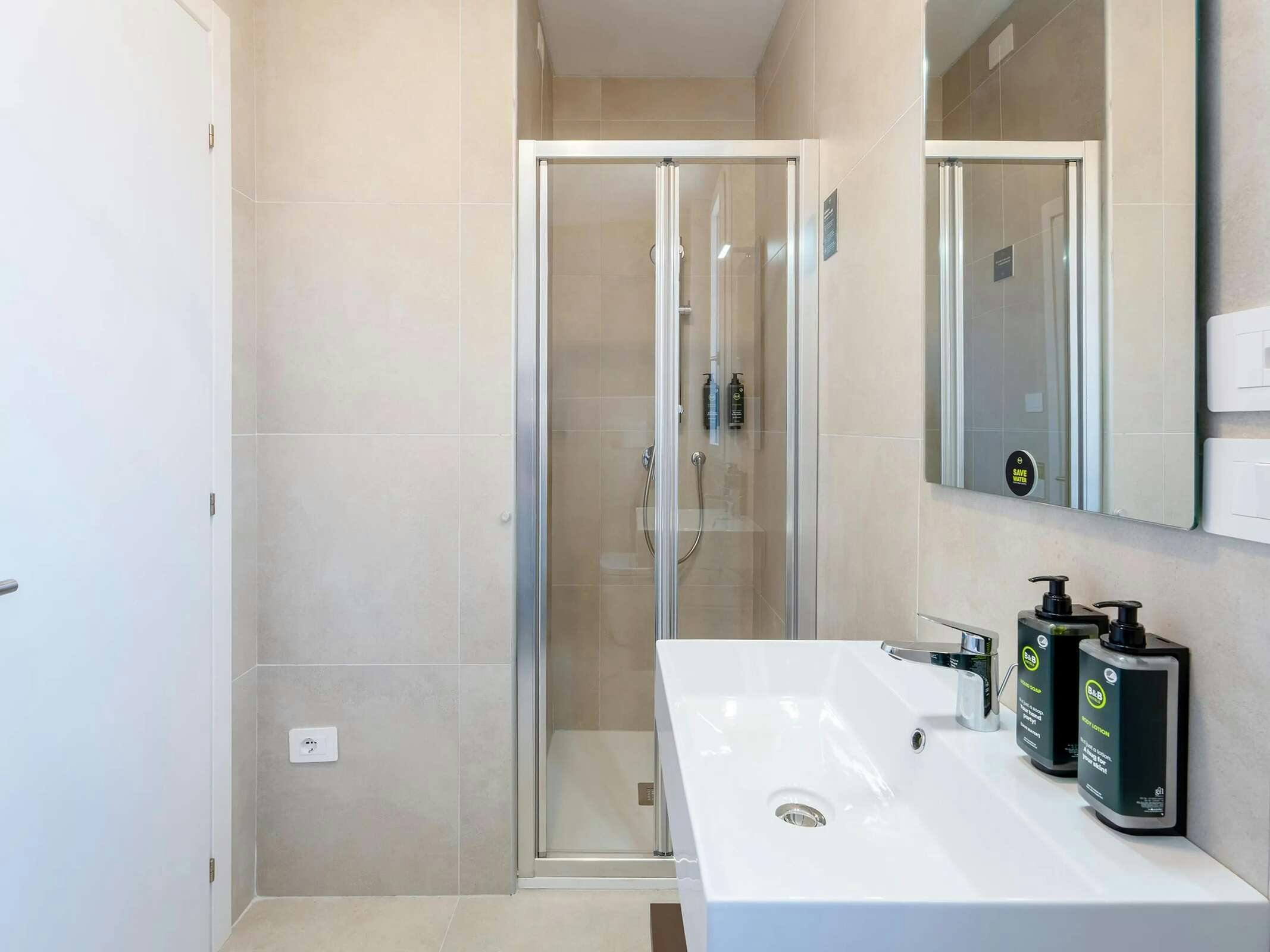 Hotel B&B Hotel Pesaro photo 3