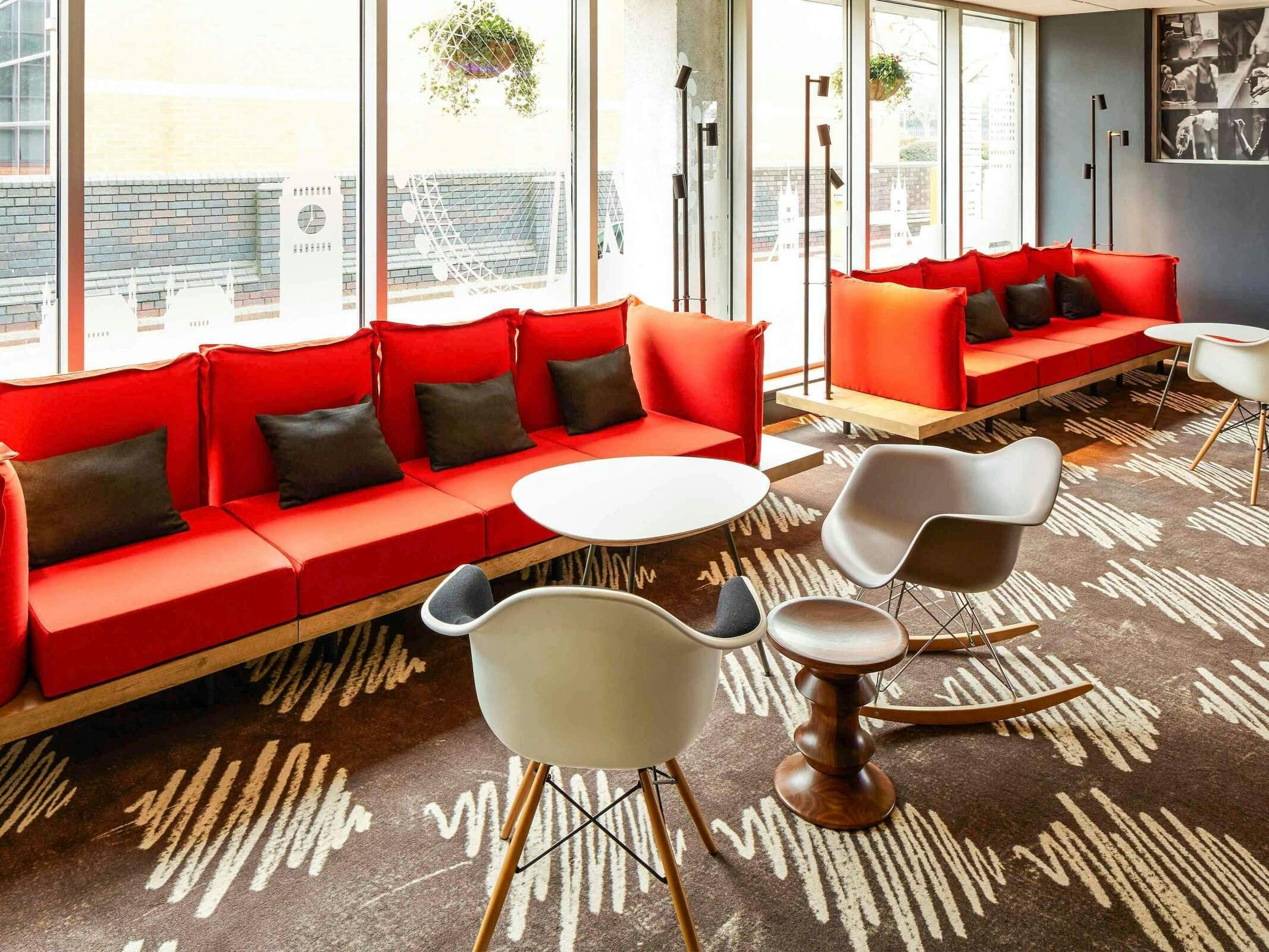 Hotel ibis London Heathrow Airport photo 2
