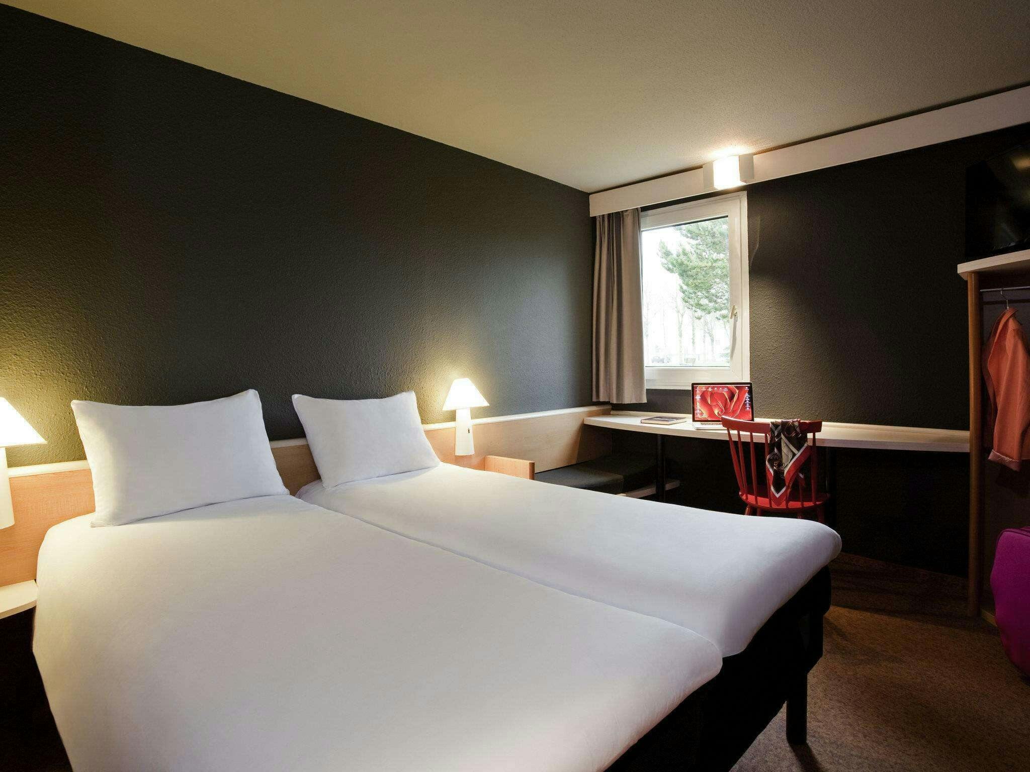 Hotel Ibis Provins photo 2