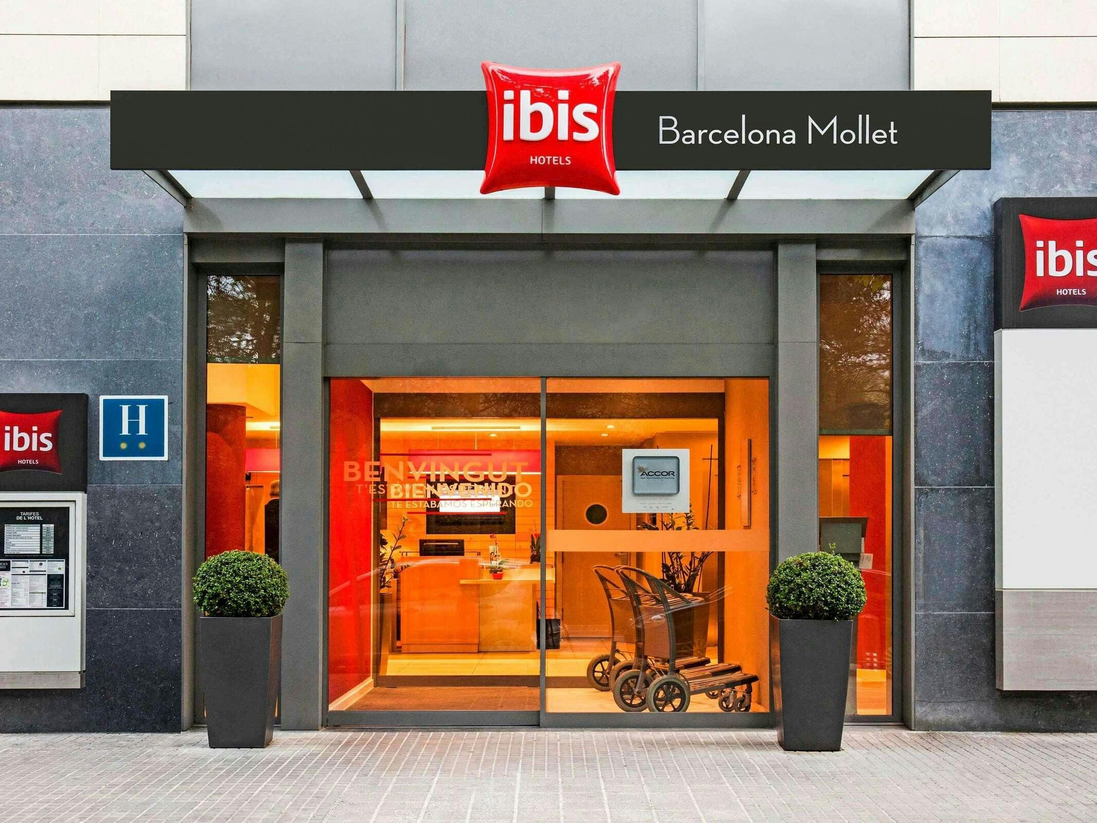 Hotel Ibis Barcelona Mollet photo 1