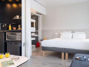 Hotel Novotel Suites Malaga Centro photo 4