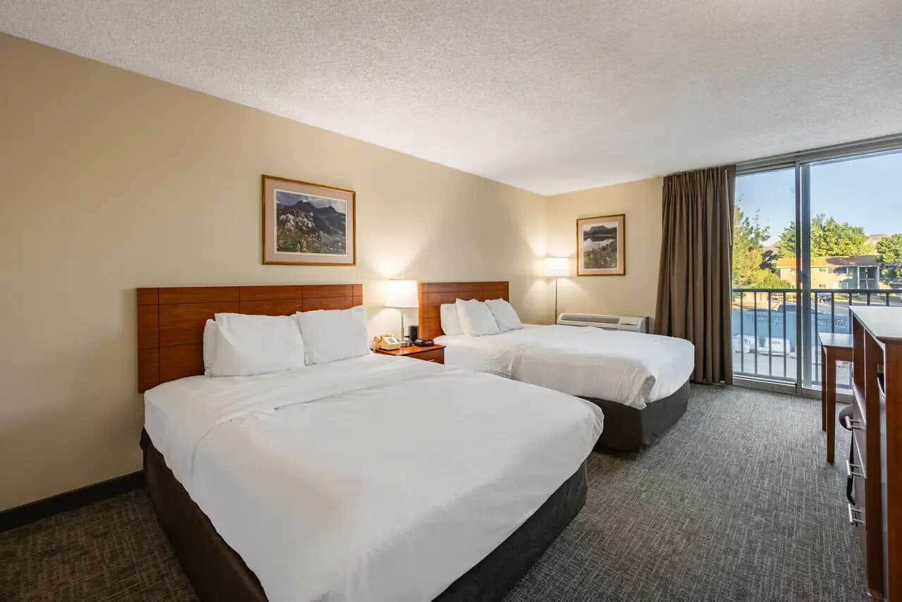 Hotel Quality Inn & Suites Canon City, CO photo 4