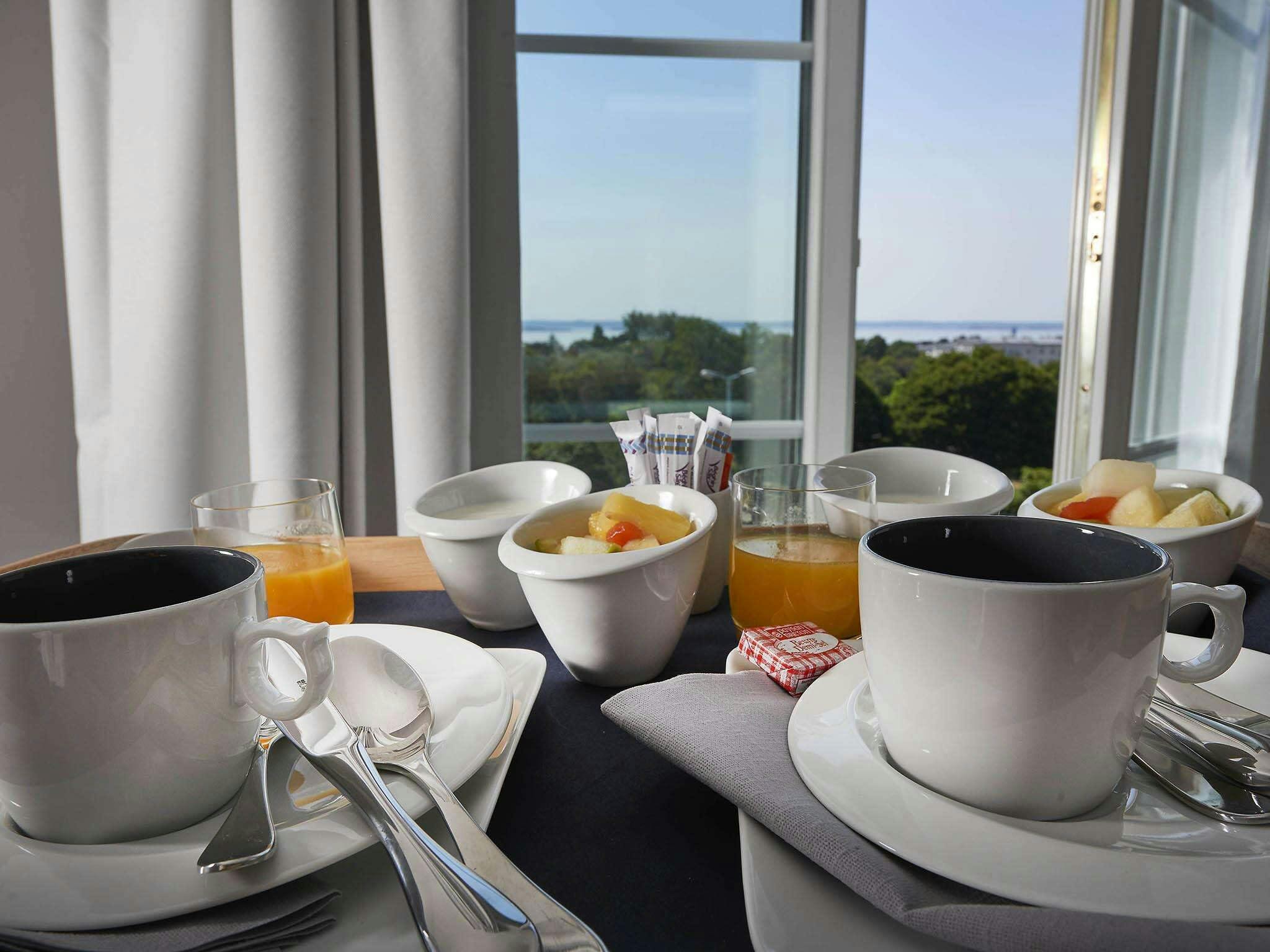 Hotel Hôtel Mercure Brest Centre Les Voyageurs photo 2
