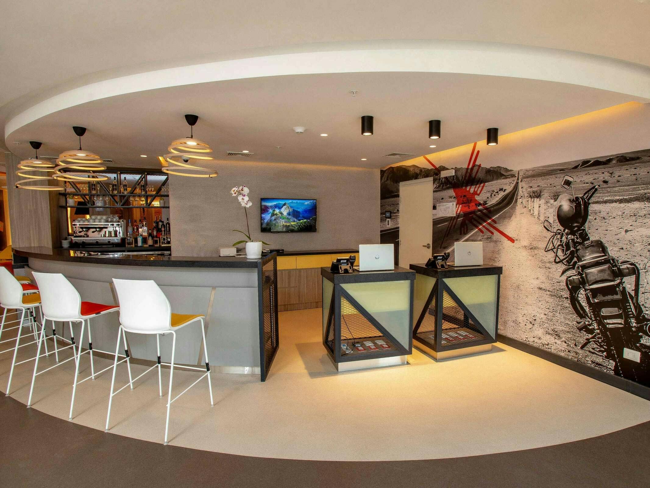 Hotel Ibis Styles Lima Benavides Miraflores photo 2