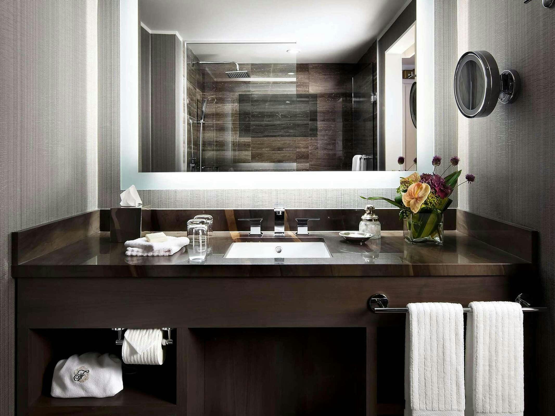 Hotel The Fairmont Waterfront photo 4