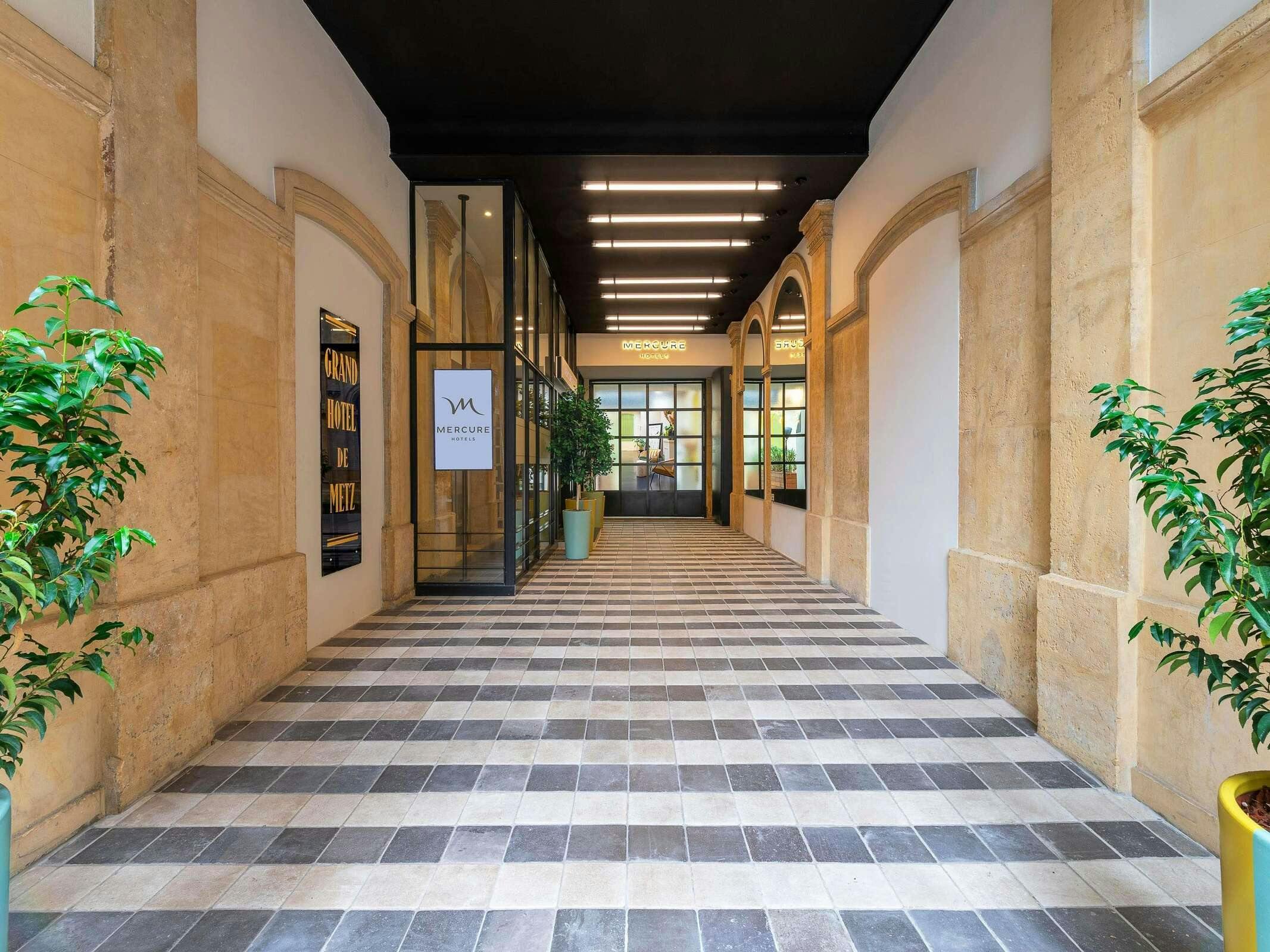 Hotel Mercure Grand Hotel Metz Centre Cathédrale photo 2