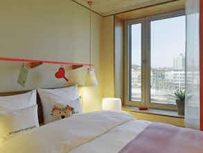 Hotel 25hours Hotel Zurich Langstrasse photo 2