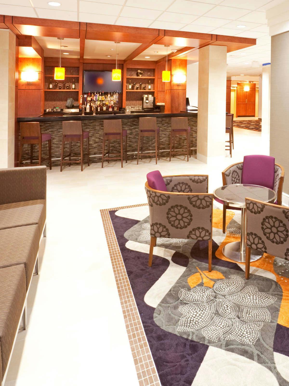 Hotel Holiday Inn Austin Midtown, an IHG Hotel photo 1