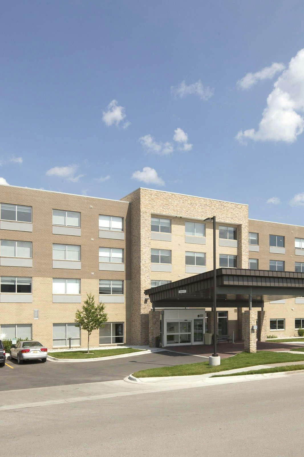 Hotel Holiday Inn Express & Suites Kalamazoo West photo 1