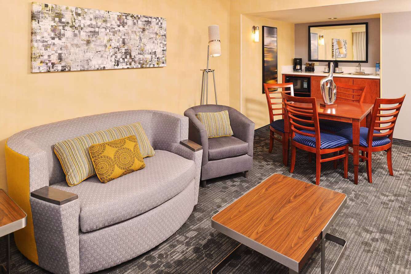 Hotel Courtyard by Marriott Denver Cherry Creek photo 2
