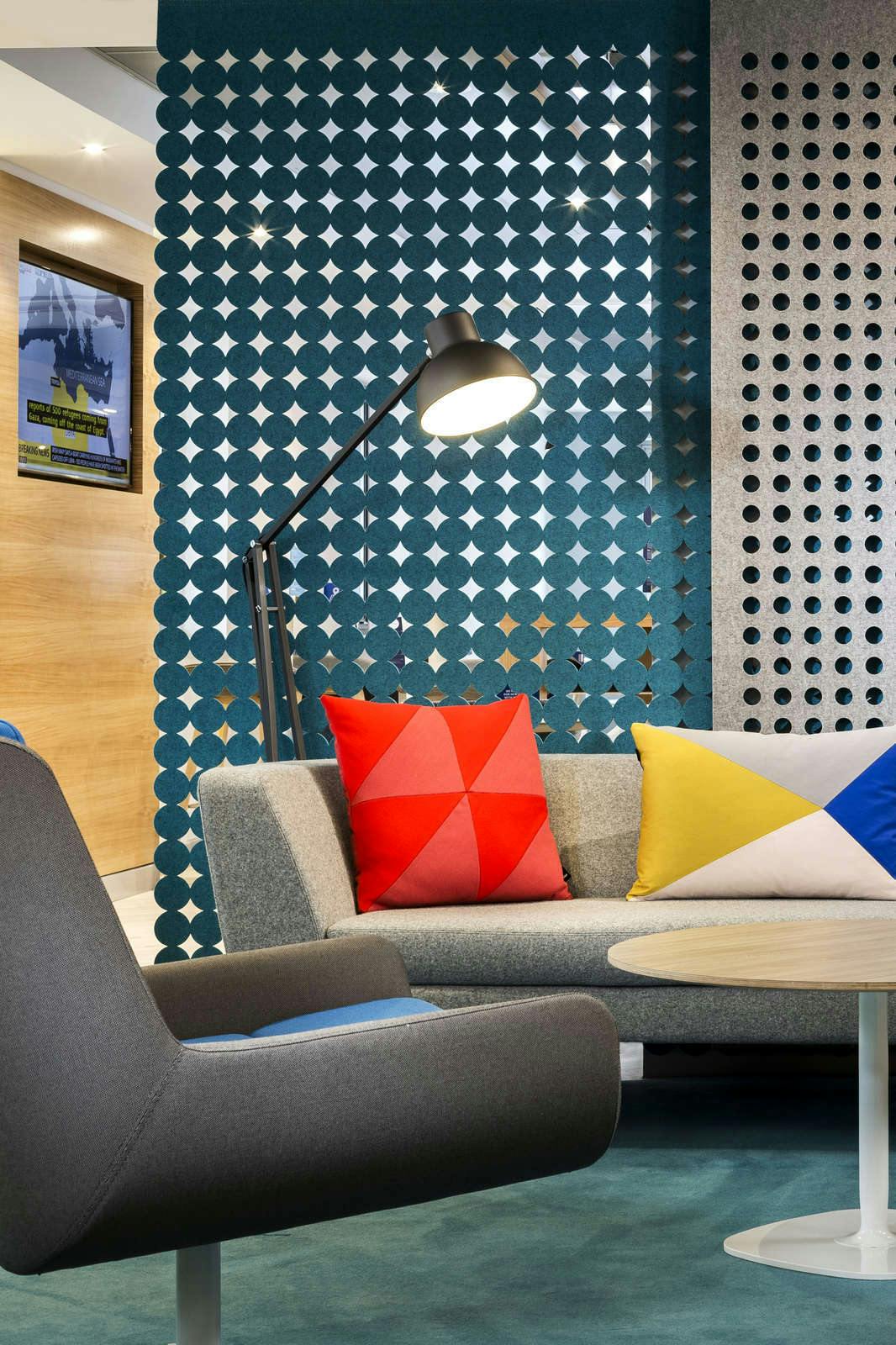 Hotel Holiday Inn Express London Heathrow T4 photo 3