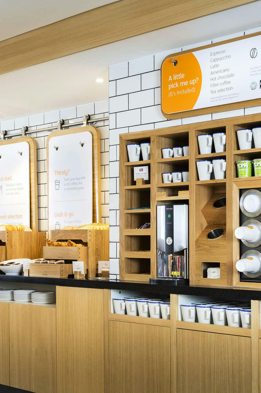 Hotel Holiday Inn Express London Heathrow T4 photo 4