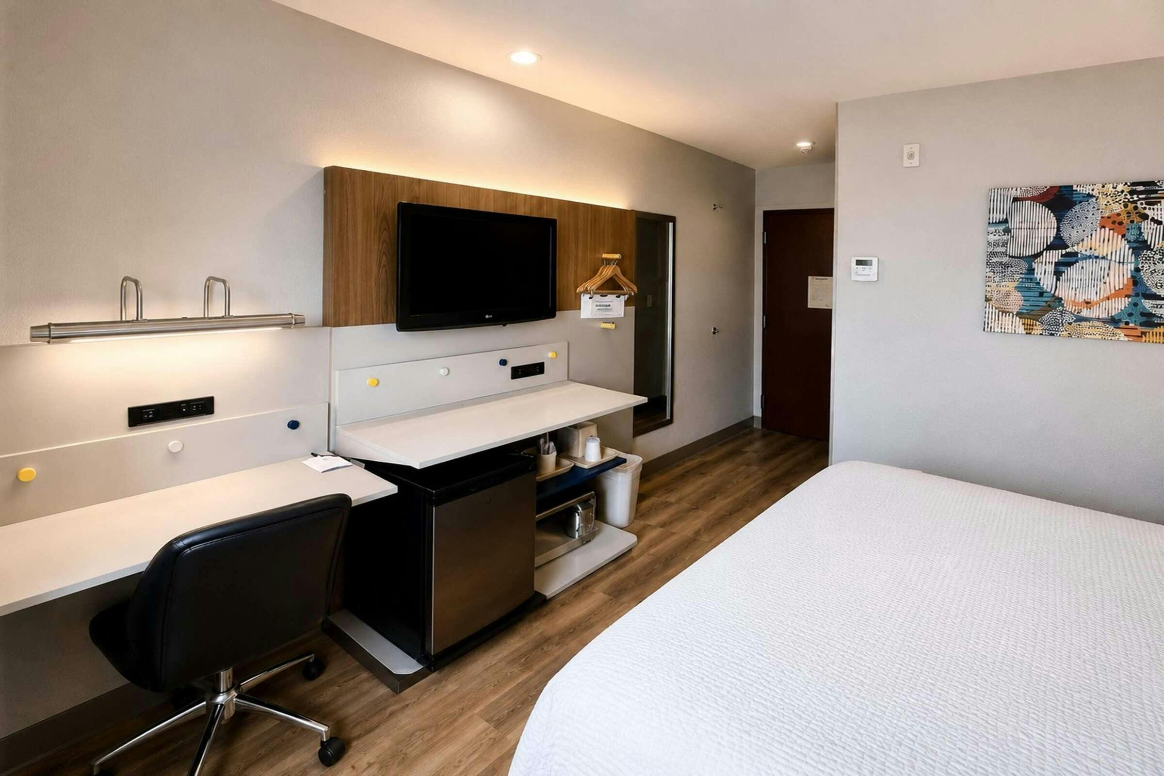 Hotel Microtel Macon photo 5