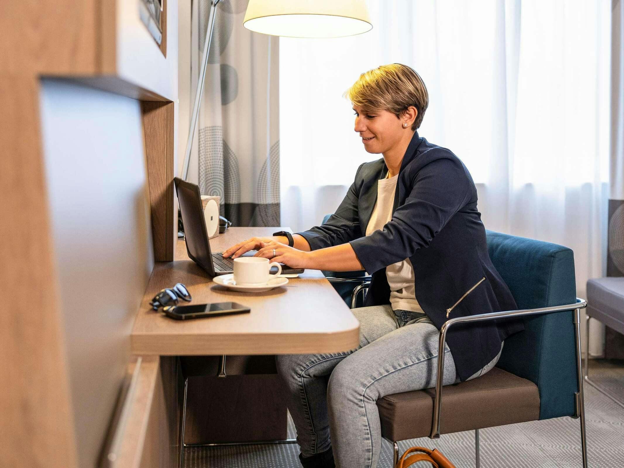 Hotel Novotel Brussels Airport photo 5
