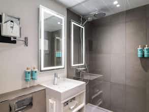 Hotel Novotel Amsterdam City photo 2