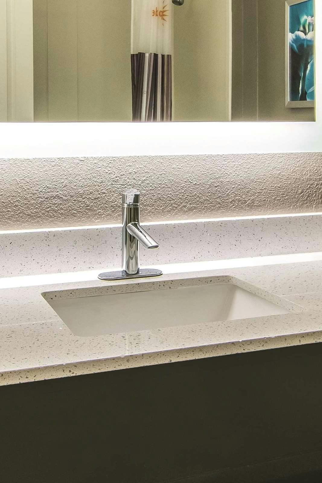 Hotel La Quinta Inn & Suites by Wyndham Orlando UCF photo 5