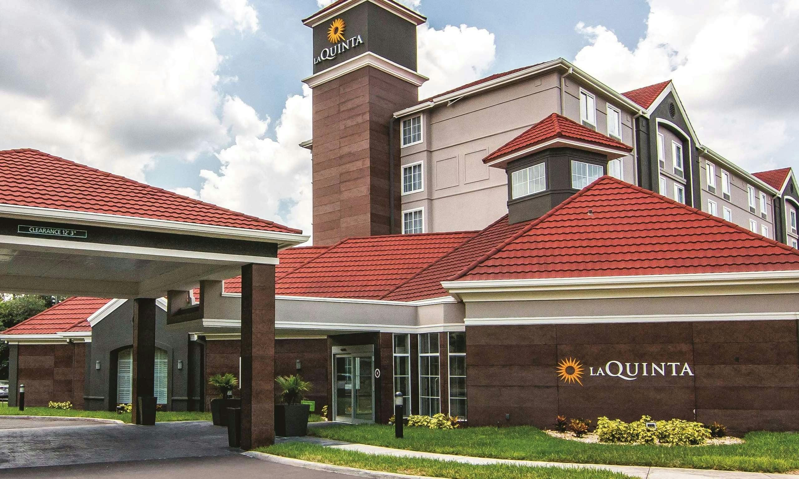 La Quinta Inn & Suites by Wyndham Orlando UCF