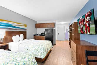 Hotel HomeTowne Studios & Conference Center Cortland photo 3