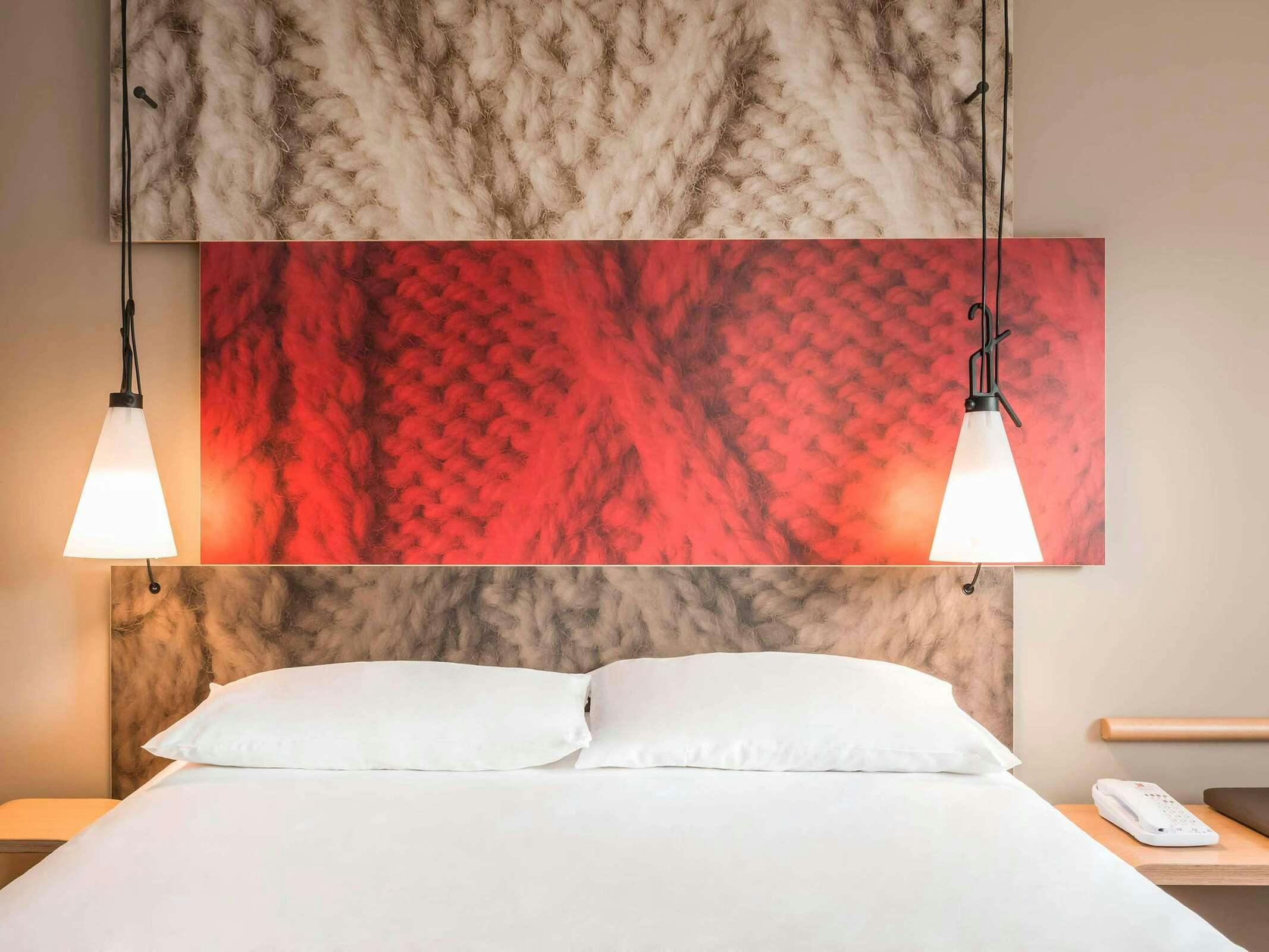 Hotel Ibis Edinburgh Centre Royal Mile Hunter Square (New Rooms) photo 3