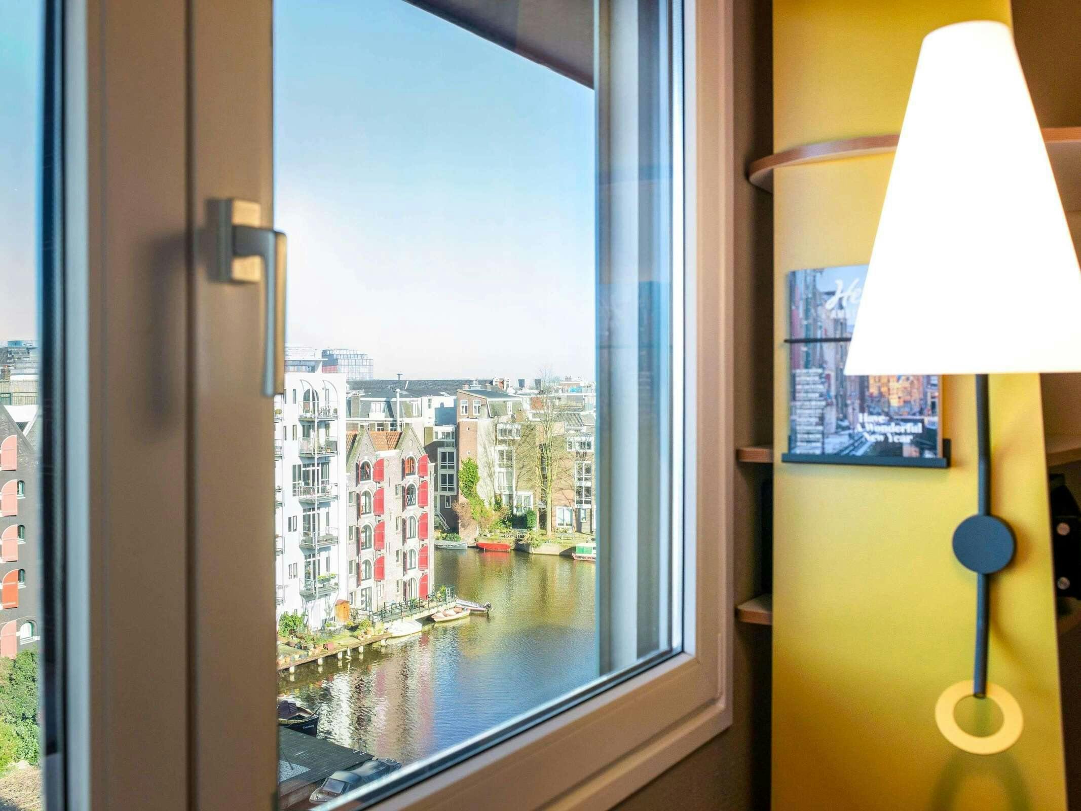 Hotel Ibis Amsterdam Centre Stopera photo 5