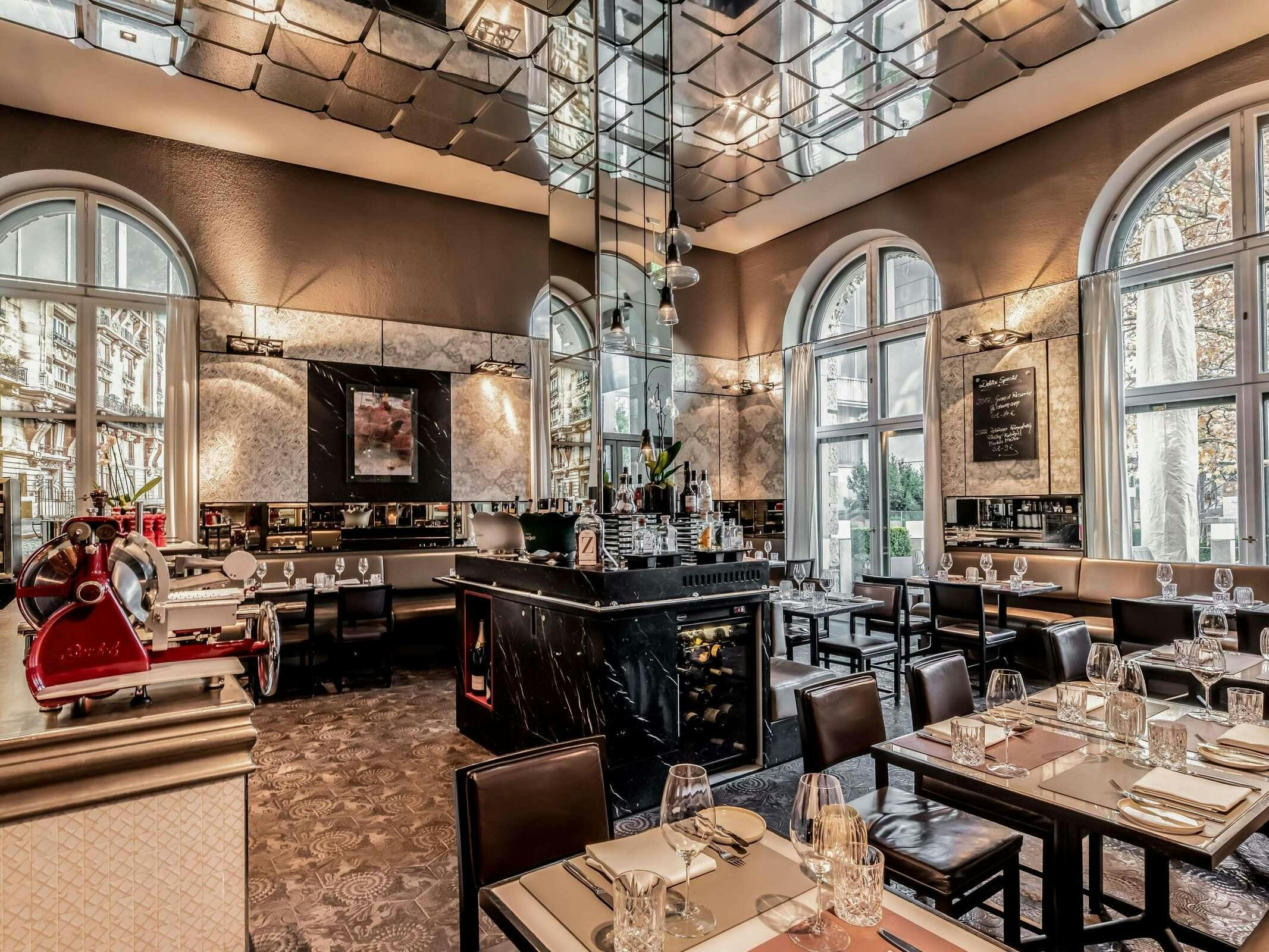 Hotel Sofitel Munich Bayerpost photo 1