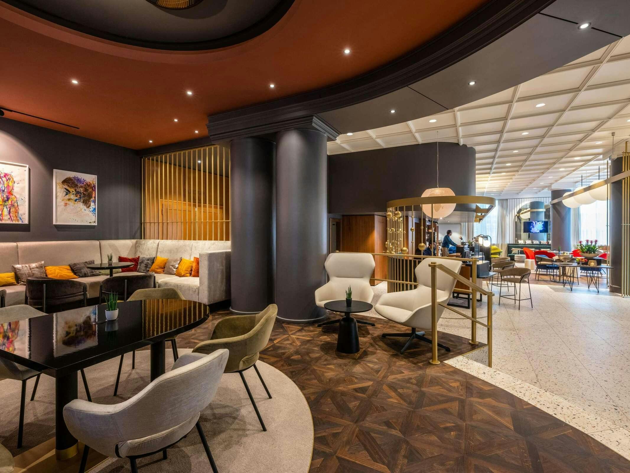 Hotel Pullman Stuttgart Fontana photo 2