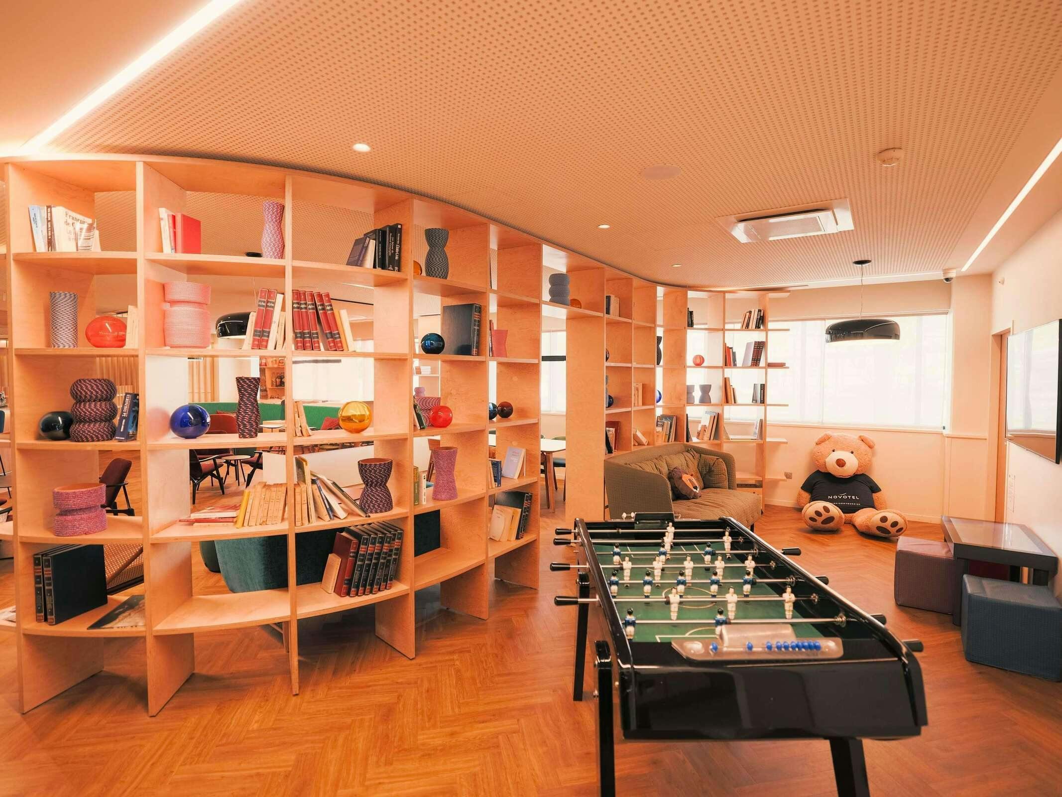 Hotel Novotel Le Havre Centre Gare photo 2