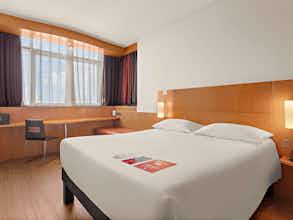 Hotel IBIS ABU DHABI GATE photo 1