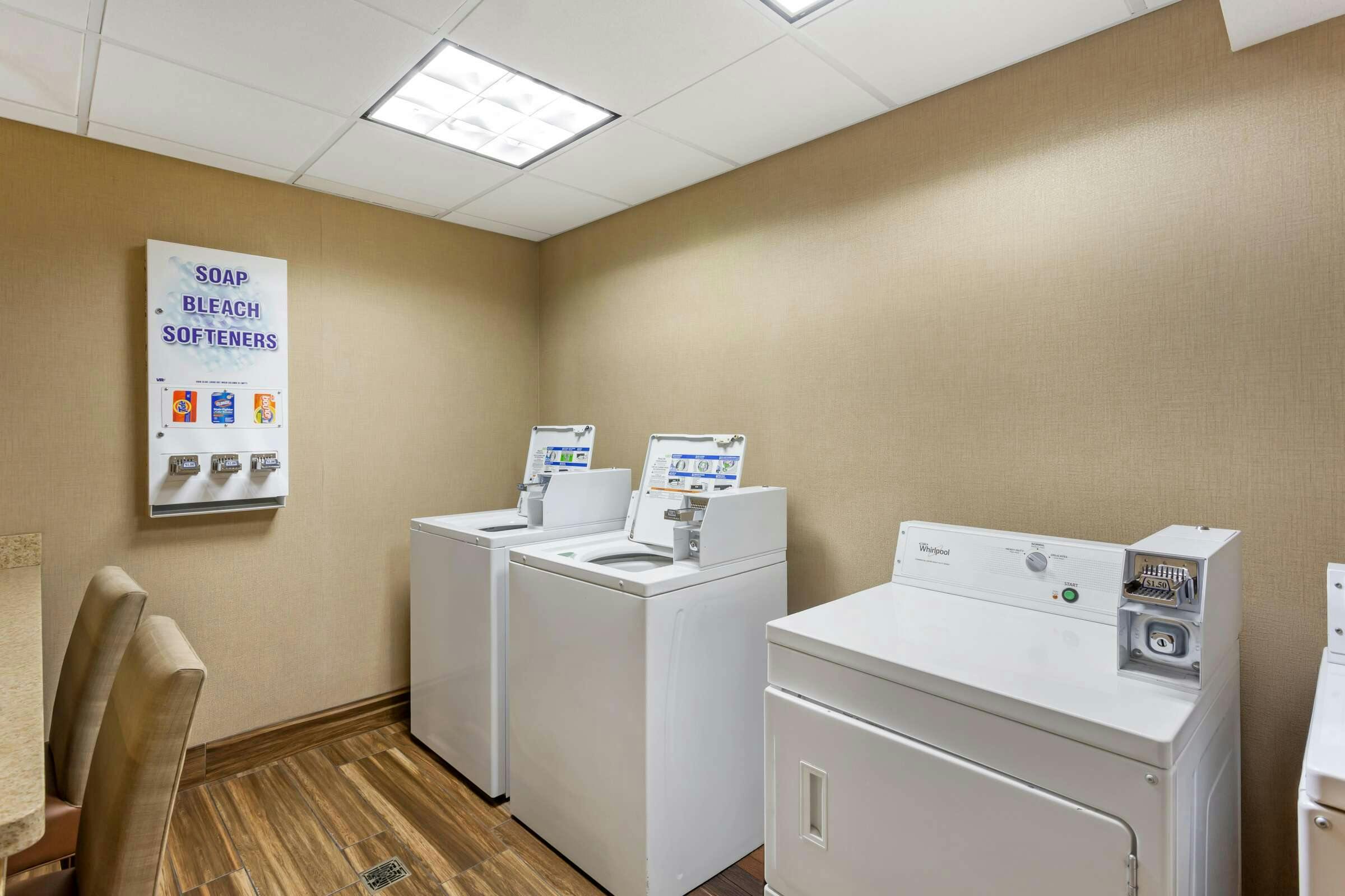 Hotel Best Western Plus Cottontree Inn photo 4