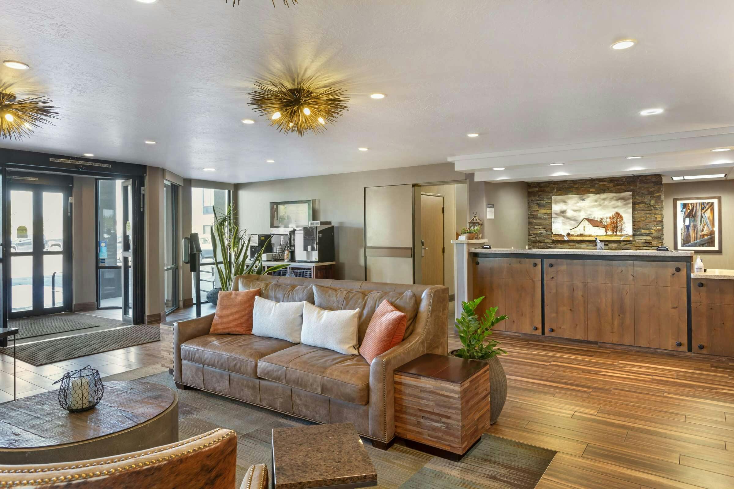 Hotel Best Western Plus Cottontree Inn photo 5