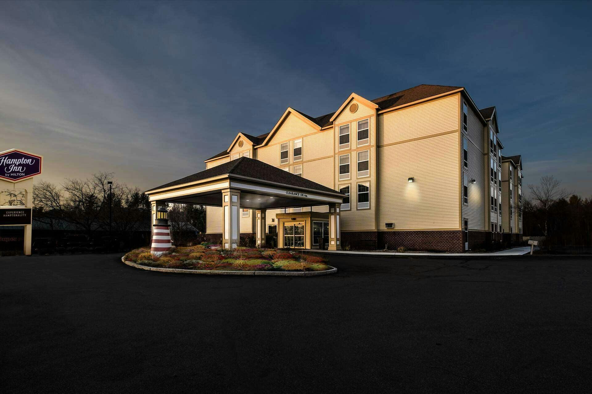 Hampton Inn by Hilton Waterville
